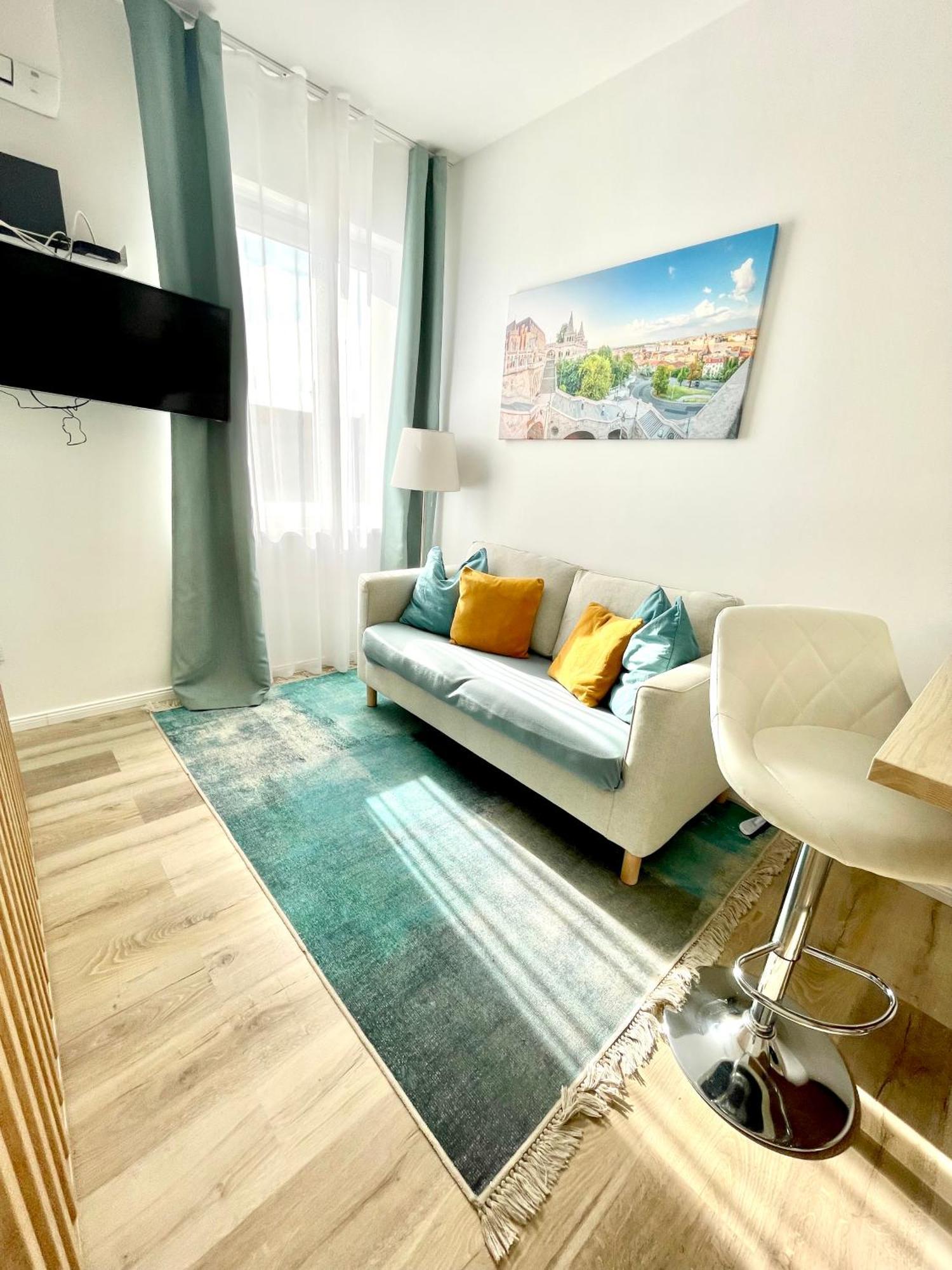 Margaret Apartment Next To The Lukacs Spa With Panorama Danube ブダペスト エクステリア 写真