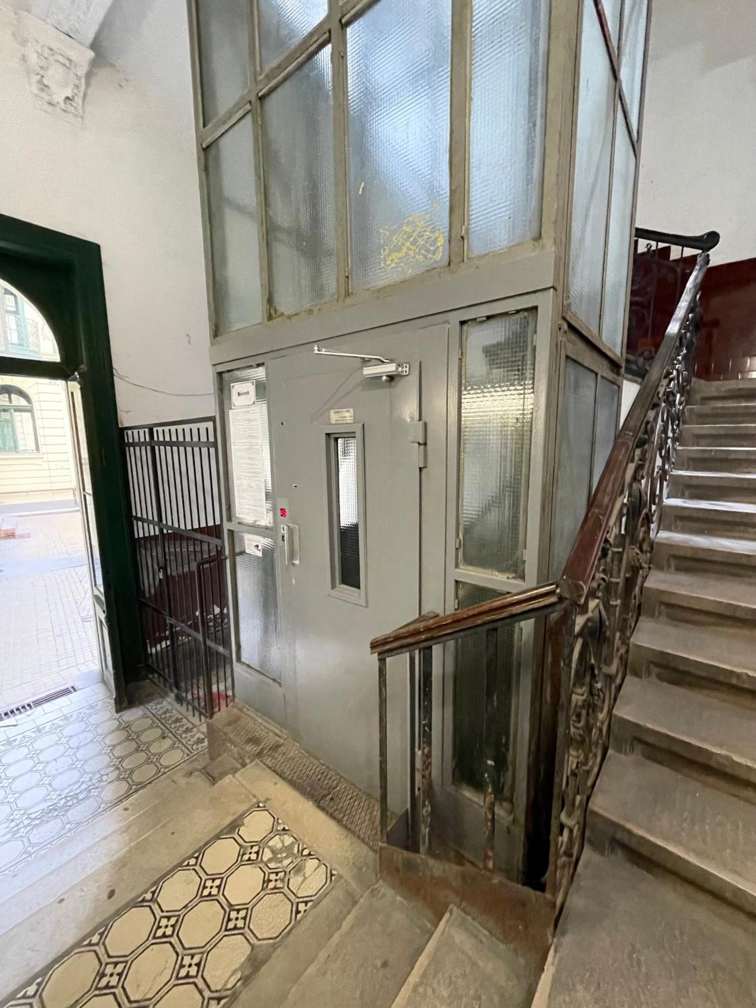 Margaret Apartment Next To The Lukacs Spa With Panorama Danube ブダペスト エクステリア 写真
